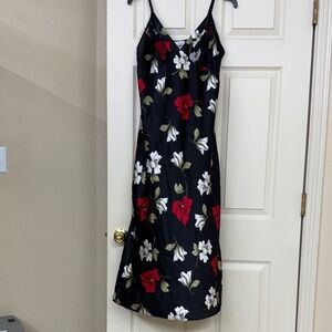 Cinema Etoile Womens Nightgown Size Large (12-14) Black Red Floral